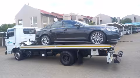 CS Towing Gallery Image