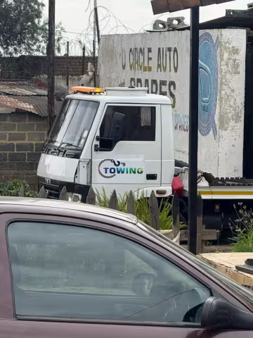 CS Towing Gallery Image