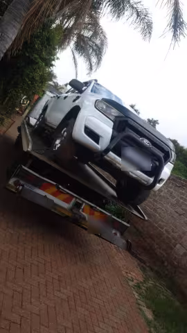 CS Towing Gallery Image