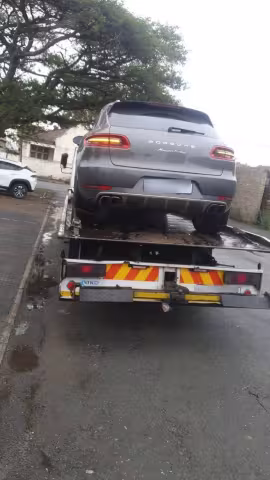 CS Towing Gallery Image